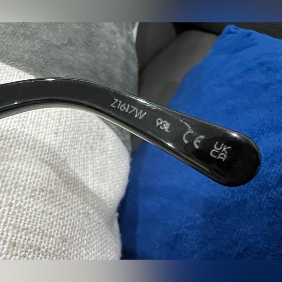 Authentic Louis Vuitton Oversized Sunglasses - Picture 11 of 16